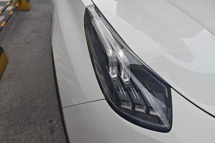 Used Lynk & Co 01 EM-P 2019 1.5T PHEV Jing Meeting China VI Emission Standards Right Front Headlight