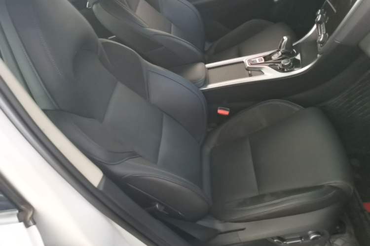 Used Lynk & Co 01 EM-P 2019 1.5T PHEV Pro Right Front Seat