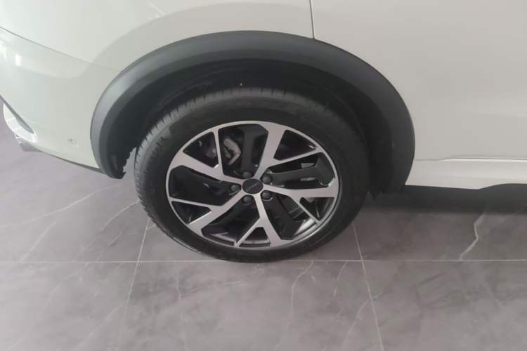 Used Lynk & Co 01 EM-P 2019 1.5T PHEV JingPro National VI Right Rear Wheel Hub