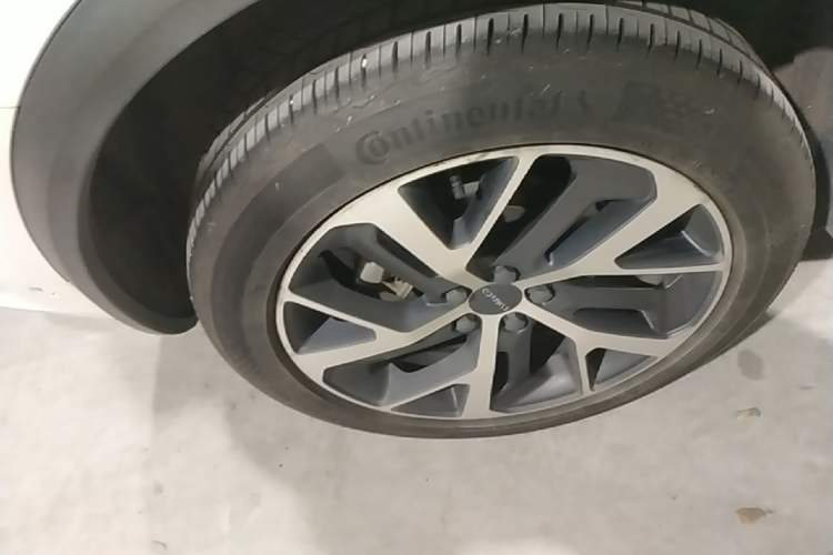 Used Lynk & Co 01 EM-P 2019 1.5T PHEV JingPro National VI Right Rear Wheel Hub