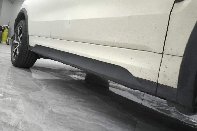Used Lynk & Co 01 EM-P 2019 1.5T PHEV Pro Right Side Sill