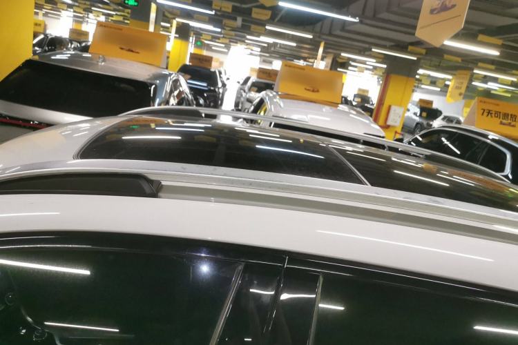 Used Lynk & Co 01 EM-P 2019 1.5T PHEV Jing Meeting China VI Emission Standards Roof