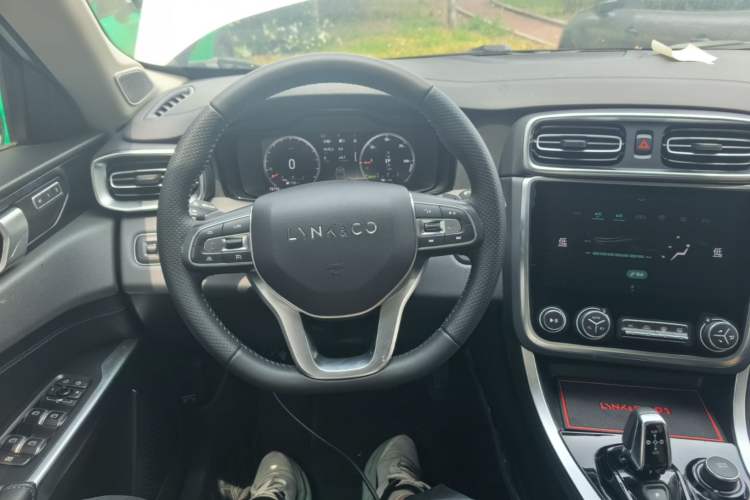 Used Lynk & Co 01 EM-P 2019 1.5T PHEV Pro Steering Wheel