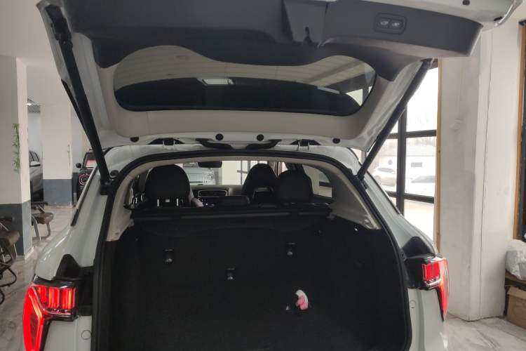 Used Lynk & Co 01 EM-P 2019 1.5T PHEV JingPro National VI Trunk