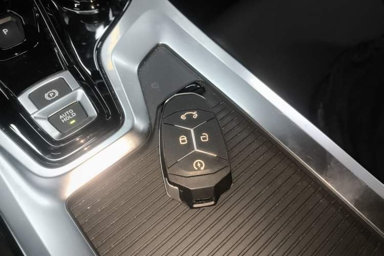 Used Lynk & Co 01 EM-P 2019 1.5T PHEV Pro Vehicle Key