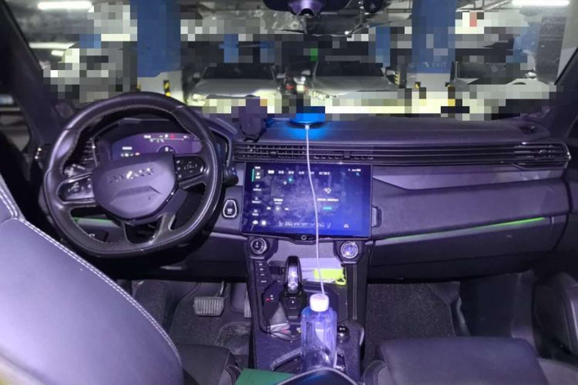 Used Lynk & Co 01 EM-P 2021 1.5TD PHEV Halo Center Console