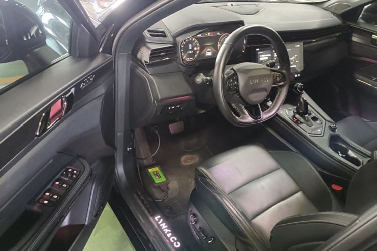Used Lynk & Co 01 EM-P 2021 1.5TD PHEV Halo Driver Seat