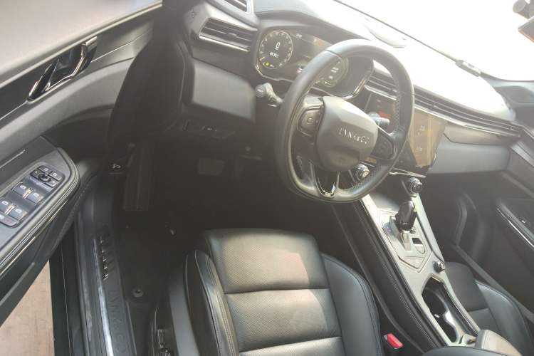 Used Lynk & Co 01 EM-P 2021 1.5TD PHEV Halo Driver Seat
