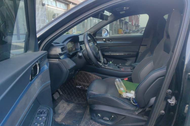 Used Lynk & Co 01 EM-P 2021 1.5TD PHEV Halo Driver Seat