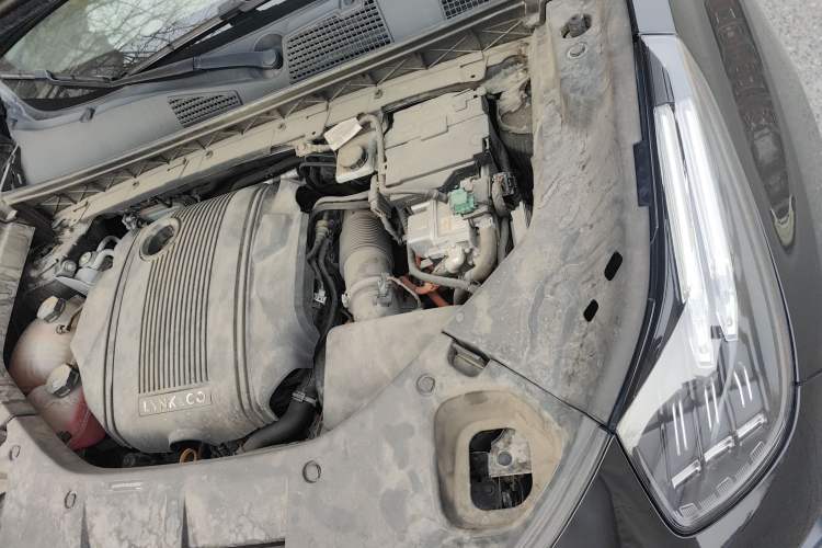 Used Lynk & Co 01 EM-P 2021 1.5TD PHEV Halo Engine Bay Left