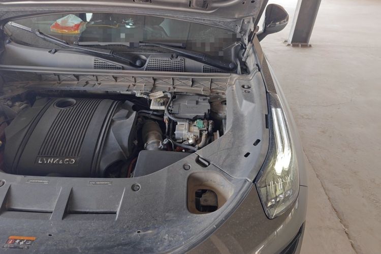 Used Lynk & Co 01 EM-P 2021 1.5TD PHEV Halo Engine Bay Left