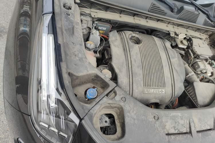 Used Lynk & Co 01 EM-P 2021 1.5TD PHEV Halo Engine Bay Right