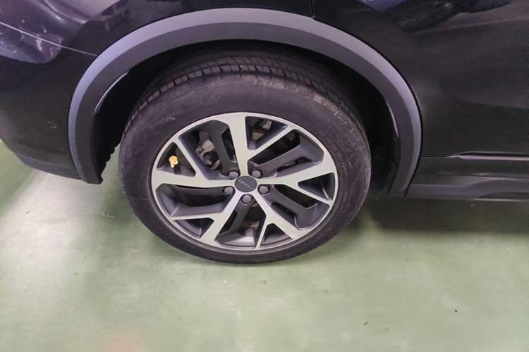 Used Lynk & Co 01 EM-P 2021 1.5TD PHEV Halo Exterior 5