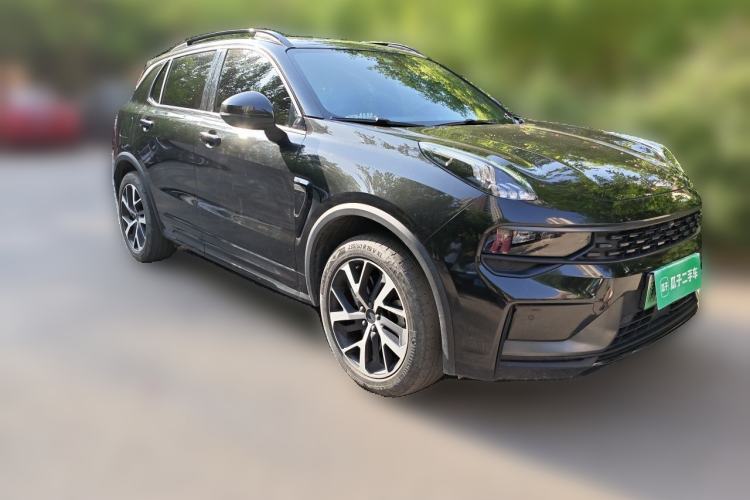 Used Lynk & Co 01 EM-P 2021 1.5TD PHEV Halo Front Right 45 Deg