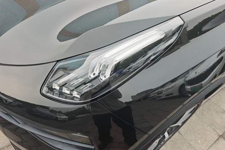 Used Lynk & Co 01 EM-P 2021 1.5TD PHEV Halo Left Front Headlight