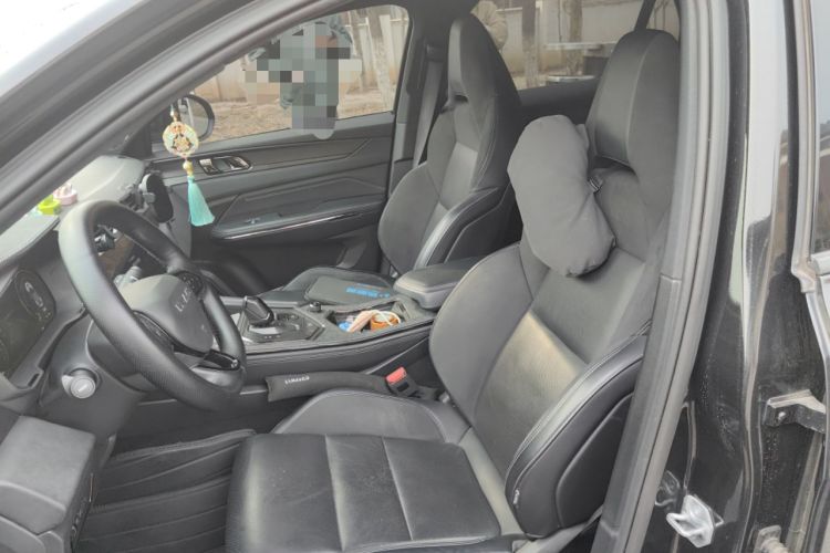 Used Lynk & Co 01 EM-P 2021 1.5TD PHEV Halo Left Front Seat