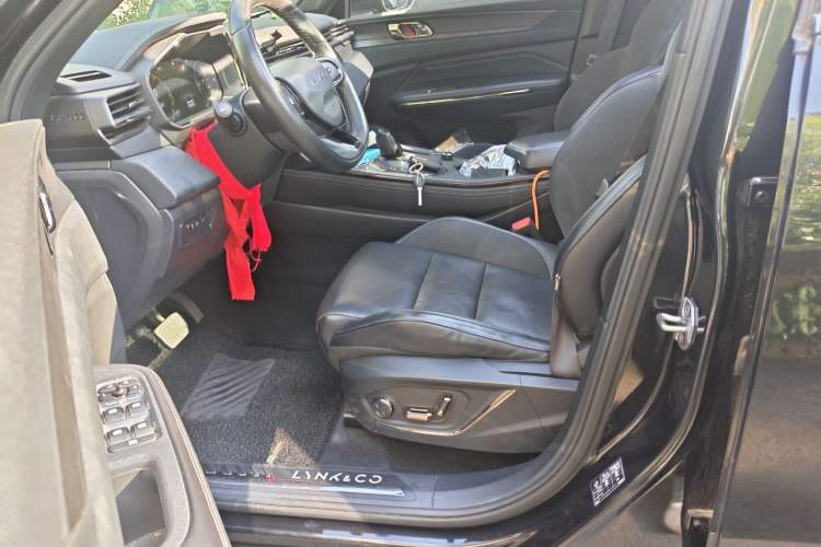 Used Lynk & Co 01 EM-P 2021 1.5TD PHEV Halo Left Front Seat