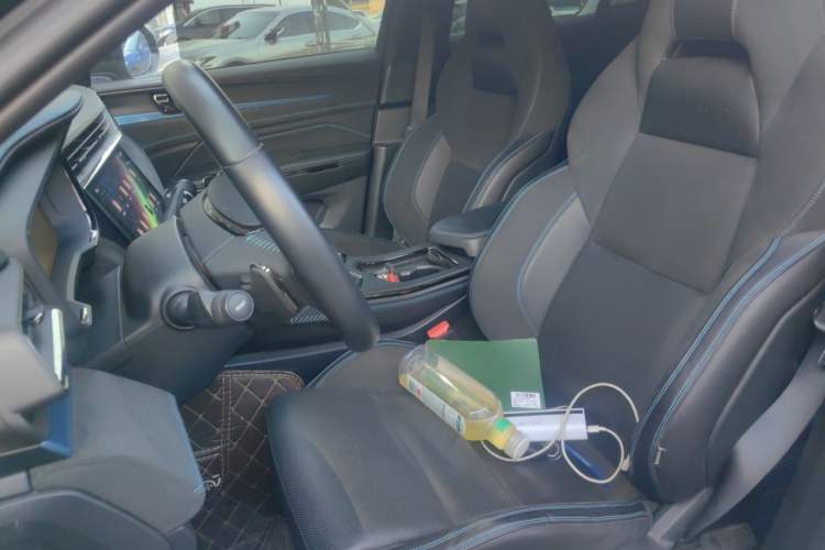 Used Lynk & Co 01 EM-P 2021 1.5TD PHEV Halo Left Front Seat