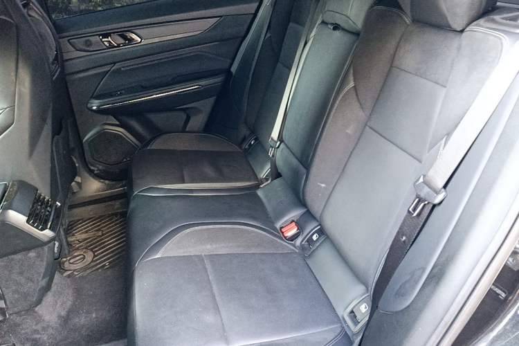 Used Lynk & Co 01 EM-P 2021 1.5TD PHEV Halo Left Rear Seat
