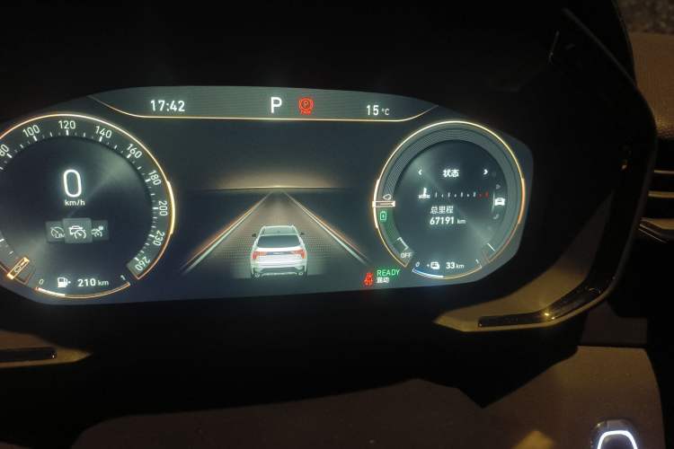Used Lynk & Co 01 EM-P 2021 1.5TD PHEV Halo Odometer Close Up