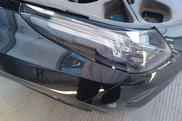 Used Lynk & Co 01 EM-P 2021 1.5TD PHEV Halo Right Front Headlight