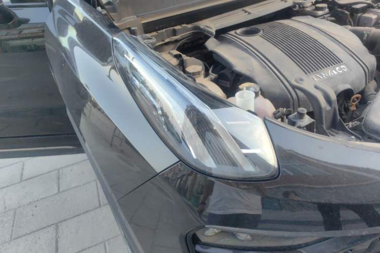 Used Lynk & Co 01 EM-P 2021 1.5TD PHEV Halo Right Front Headlight