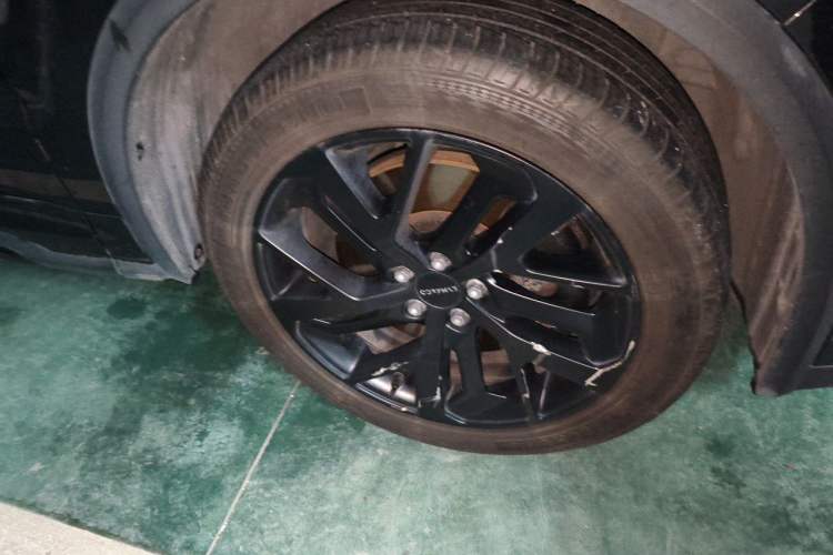 Used Lynk & Co 01 EM-P 2021 1.5TD PHEV Halo Right Front Wheel Hub