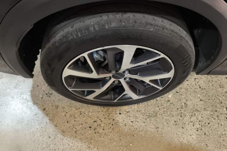 Used Lynk & Co 01 EM-P 2021 1.5TD PHEV Halo Right Rear Wheel Hub