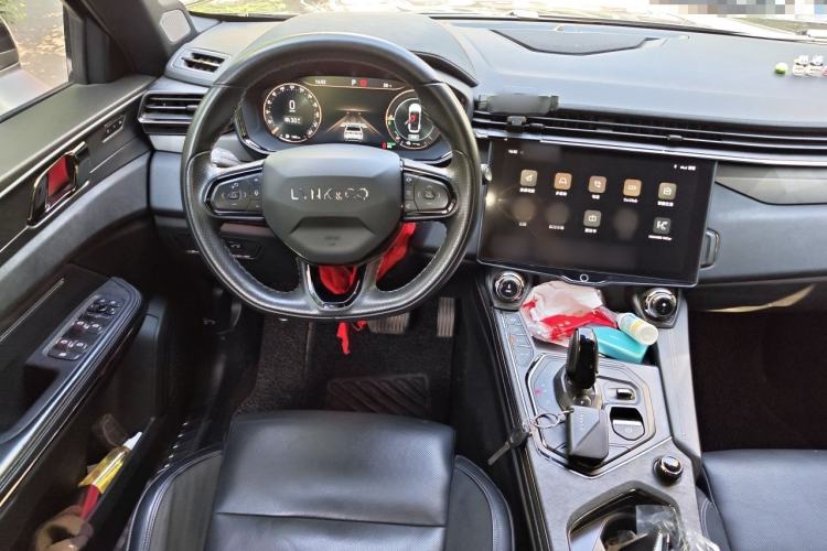 Used Lynk & Co 01 EM-P 2021 1.5TD PHEV Halo Steering Wheel