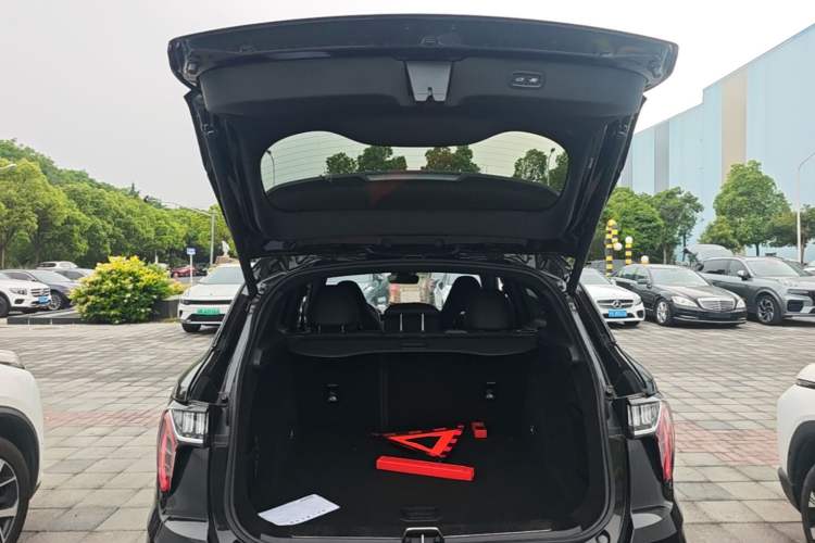 Used Lynk & Co 01 EM-P 2021 1.5TD PHEV Halo Trunk