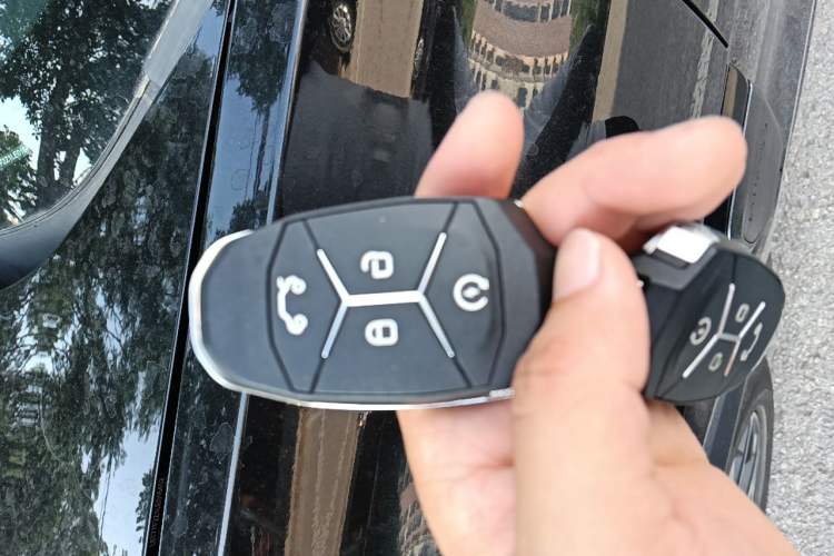 Used Lynk & Co 01 EM-P 2021 1.5TD PHEV Halo Vehicle Key