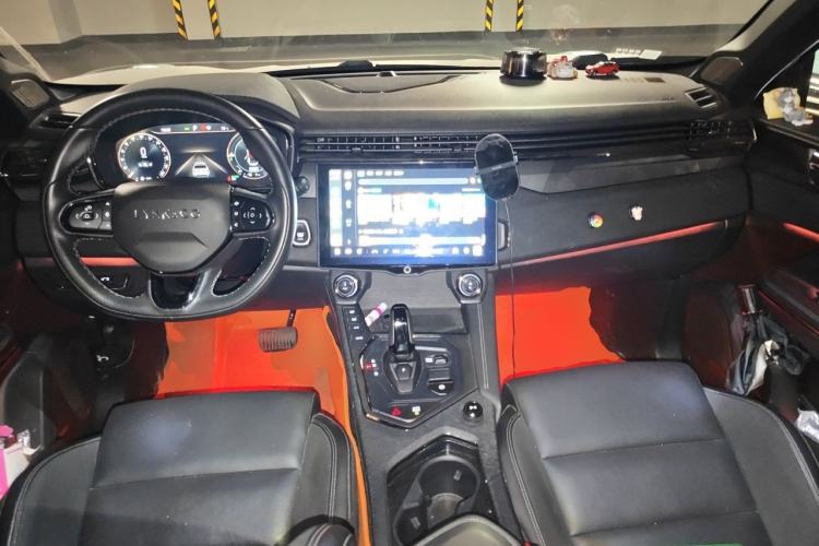 Used Lynk & Co 01 EM-P 2021 1.5TD PHEV Halo Center Console