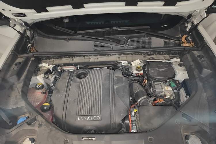 Used Lynk & Co 01 EM-P 2021 1.5TD PHEV Halo Engine Bay