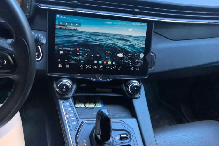 Used Lynk & Co 01 EM-P 2021 1.5TD PHEV Halo Audio And AC Panel