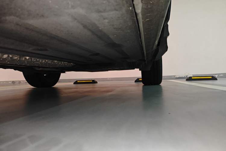 Used Lynk & Co 01 EM-P 2021 1.5TD PHEV Halo Chassis Front Left
