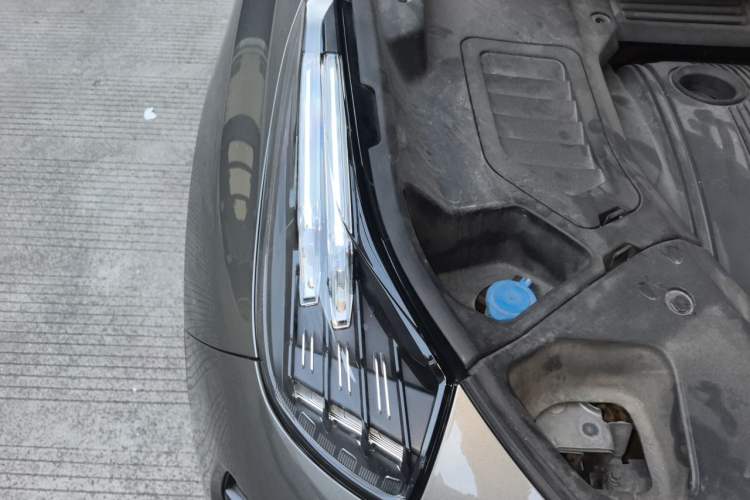 Used Lynk & Co 01 EM-P 2021 1.5TD PHEV Halo Engine Bay Right