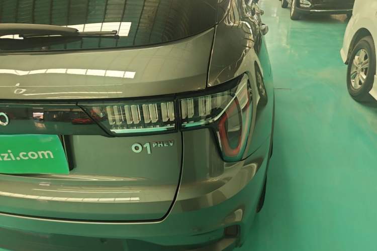 Used Lynk & Co 01 EM-P 2021 1.5TD PHEV Halo Exterior 3