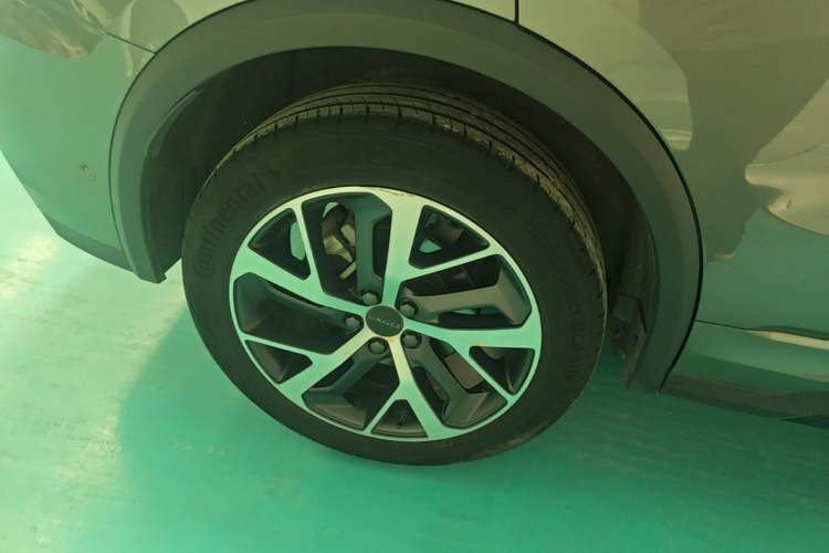Used Lynk & Co 01 EM-P 2021 1.5TD PHEV Halo Exterior 5