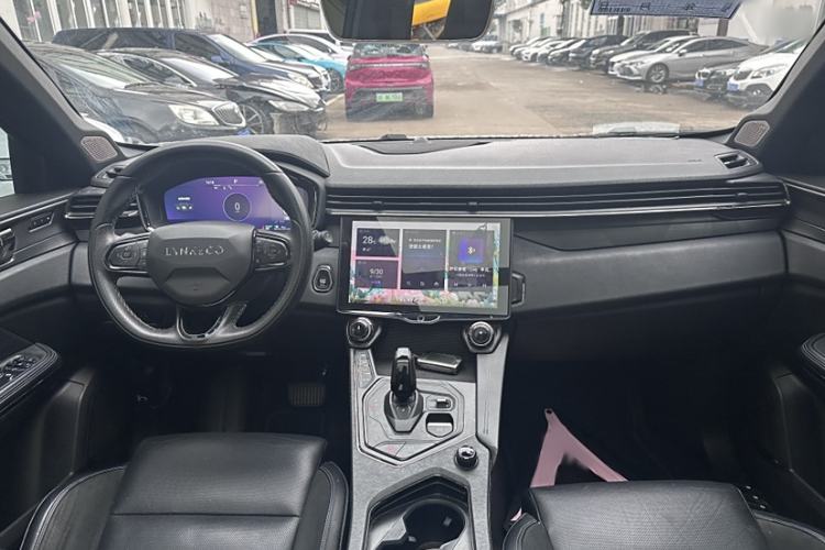 Used Lynk & Co 01 EM-P 2021 1.5TD PHEV Halo Interior 1