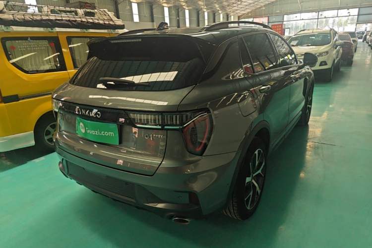 Used Lynk & Co 01 EM-P 2021 1.5TD PHEV Halo Rear Right 45 Deg