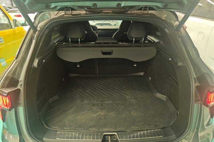 Used Lynk & Co 01 EM-P 2021 1.5TD PHEV Halo Trunk