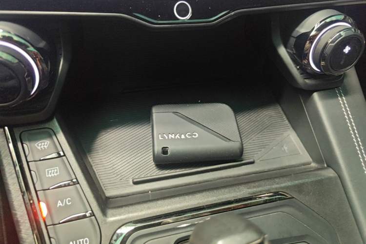 Used Lynk & Co 01 EM-P 2021 1.5TD PHEV Halo Vehicle Key