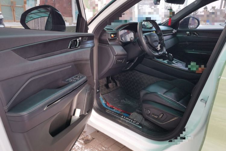 Used Lynk & Co 01 EM-P 2021 1.5TD PHEV Halo Driver Seat
