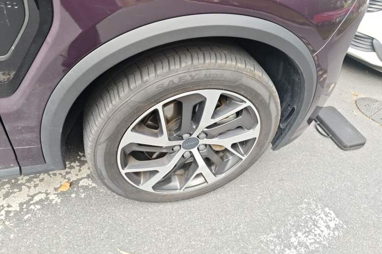 Used Lynk & Co 01 EM-P 2021 1.5TD PHEV Halo Exterior 7
