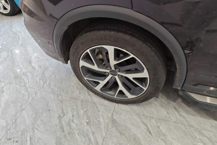 Used Lynk & Co 01 EM-P 2021 1.5TD PHEV Halo Exterior 8