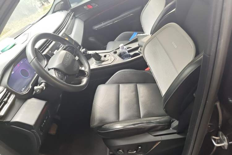 Used Lynk & Co 01 EM-P 2021 1.5TD PHEV Halo Left Front Seat