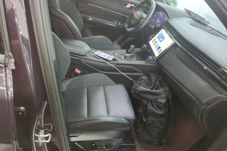 Used Lynk & Co 01 EM-P 2021 1.5TD PHEV Halo Right Front Seat
