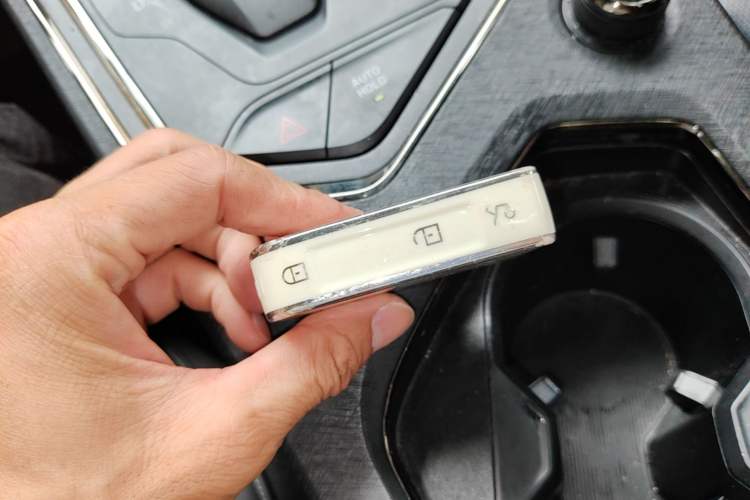 Used Lynk & Co 01 EM-P 2021 1.5TD PHEV Halo Vehicle Key