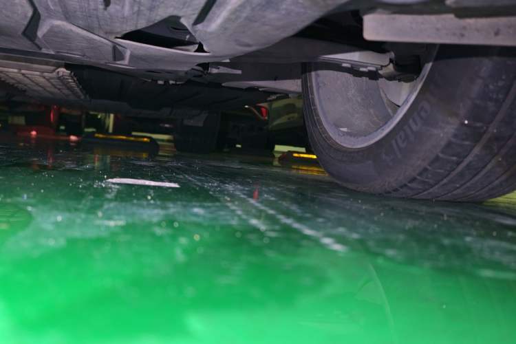 Used Lynk & Co 01 EM-P 2021 1.5TD PHEV Halo Chassis Front Left