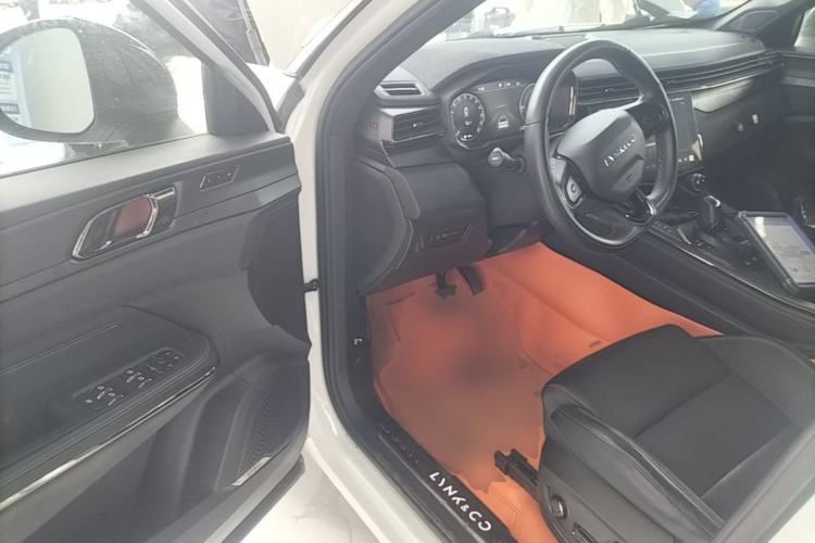 Used Lynk & Co 01 EM-P 2021 1.5TD PHEV Halo Driver Seat